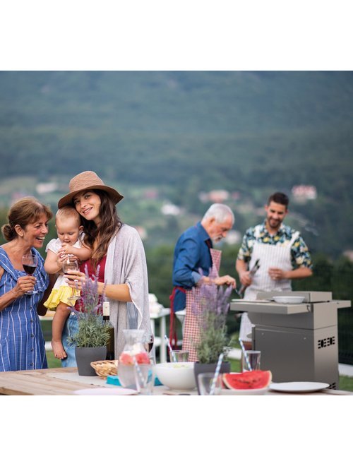 outdoor kitchen grill